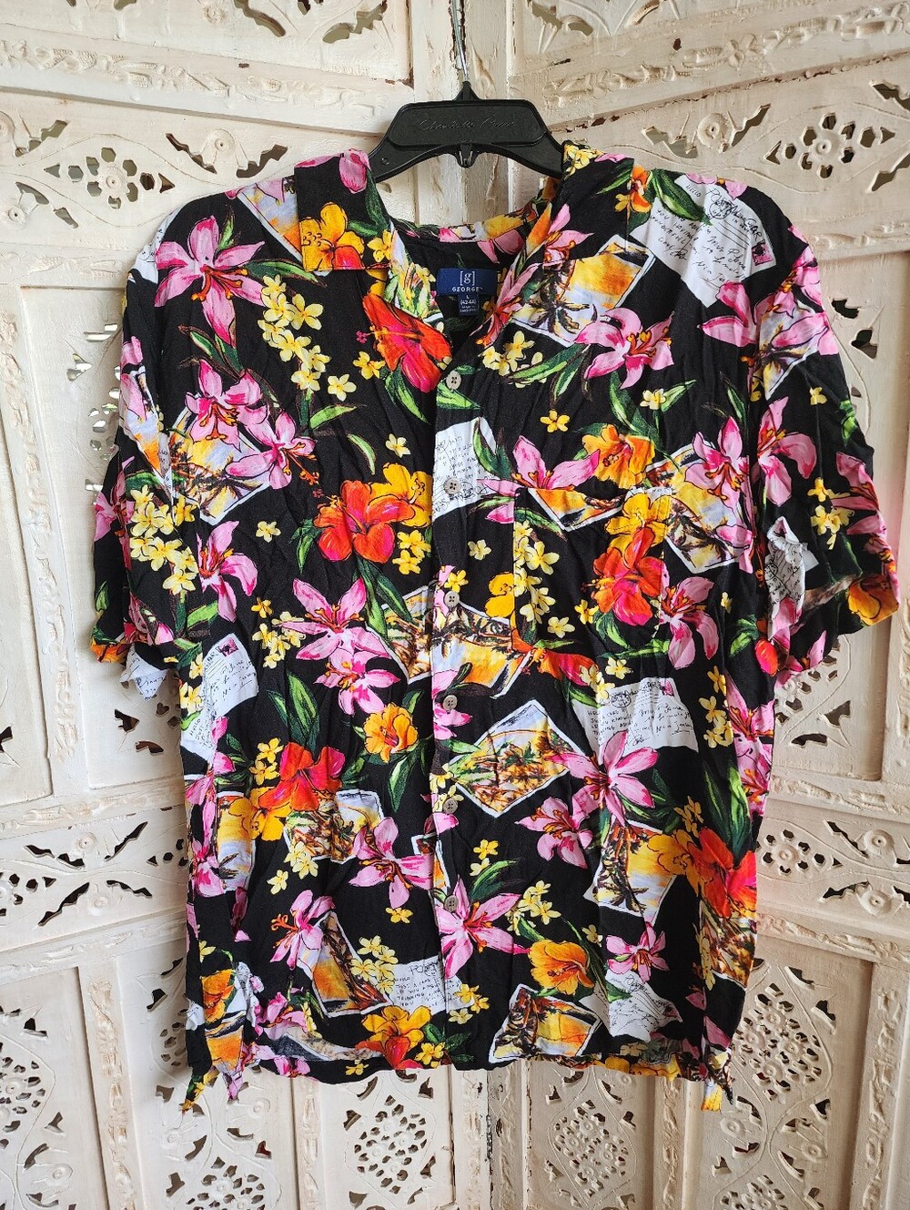 George Mens Short Sleeve Hawaiian Style Button Down Shirt- Size Large